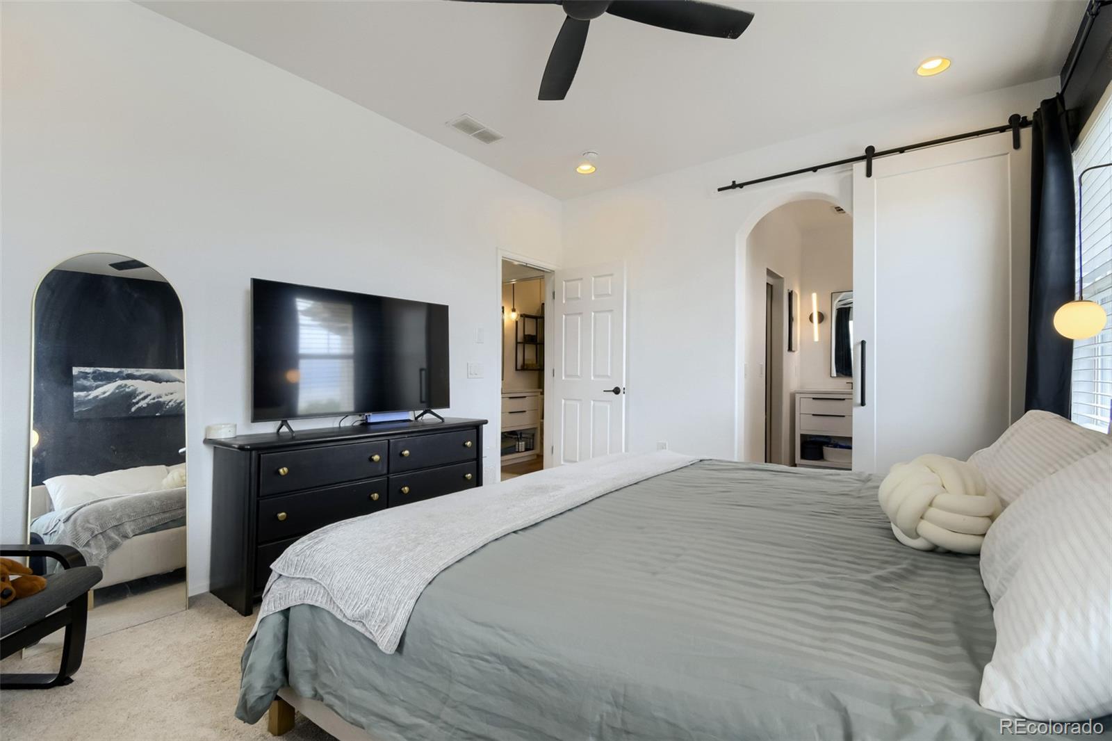 MLS Image #16 for 13072  grant circle c,thornton, Colorado