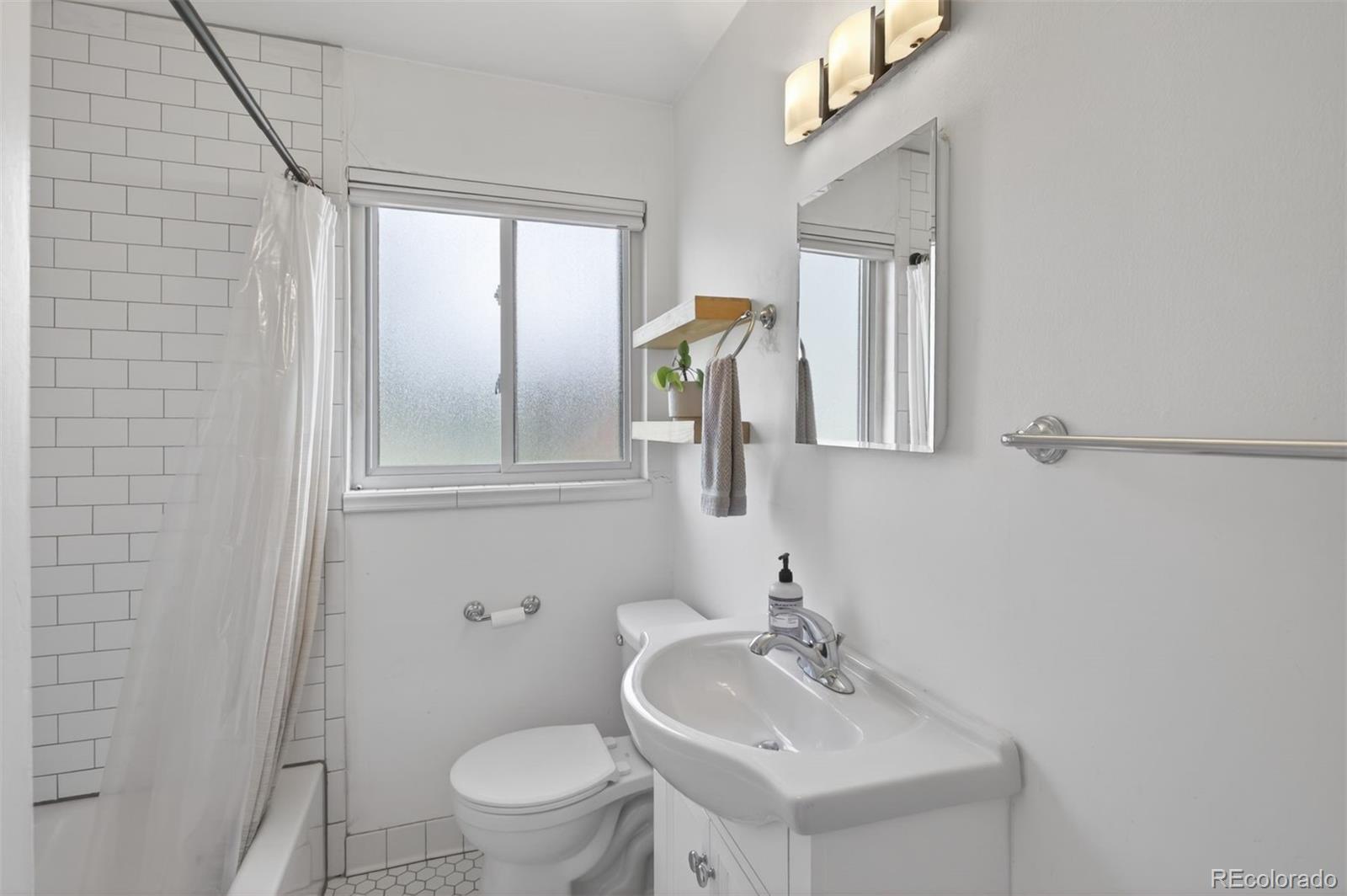 MLS Image #10 for 1210  dahlia street,denver, Colorado