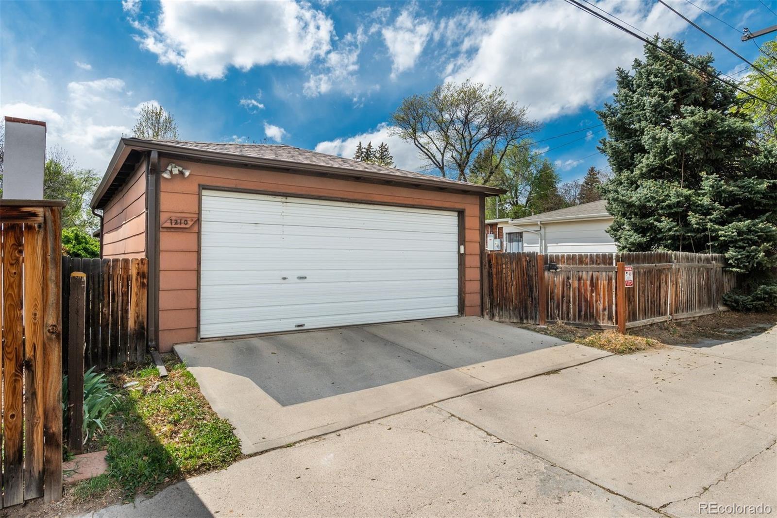 MLS Image #20 for 1210  dahlia street,denver, Colorado