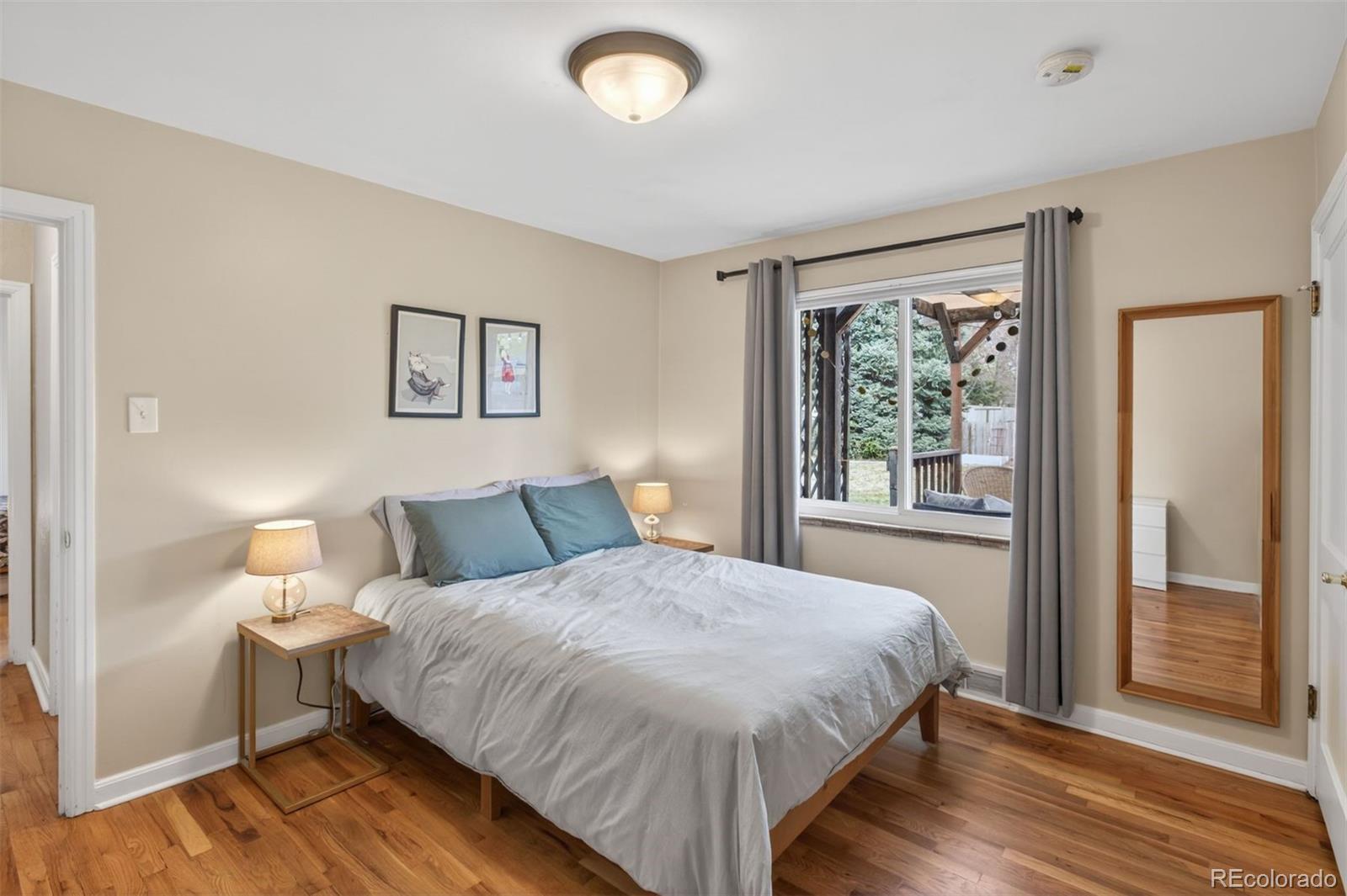 MLS Image #8 for 1210  dahlia street,denver, Colorado