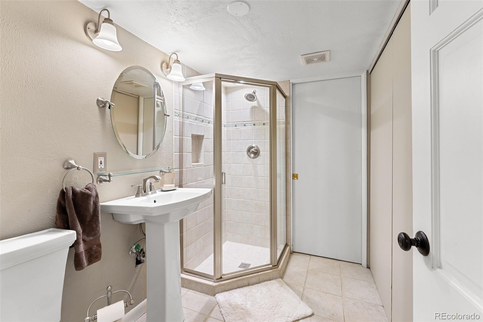 MLS Image #38 for 5825  bellflower drive,littleton, Colorado