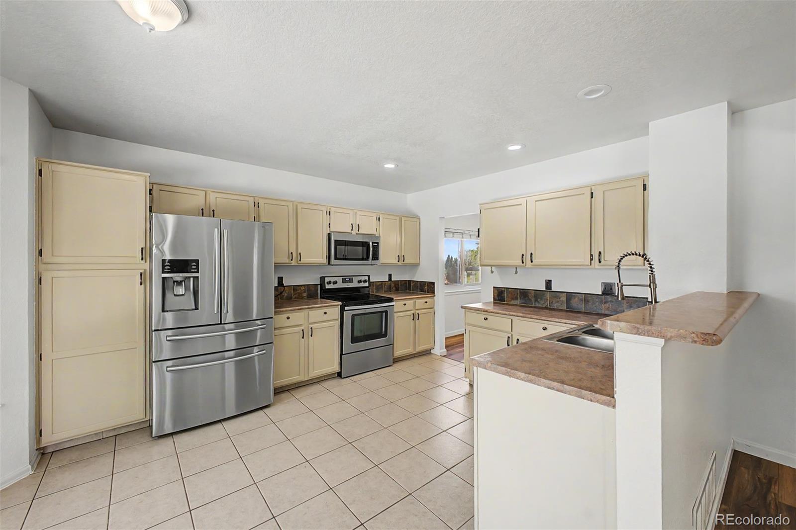 MLS Image #14 for 5561 e 117th avenue,thornton, Colorado