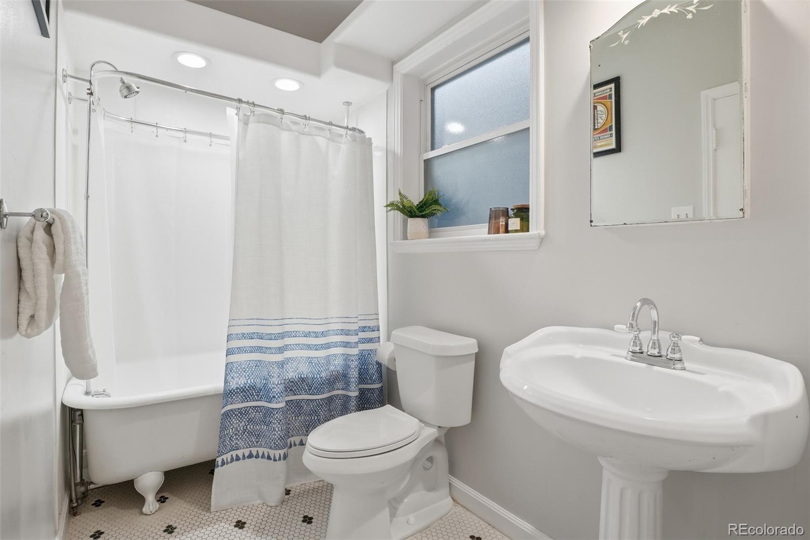 MLS Image #20 for 3339 w moncrieff place,denver, Colorado