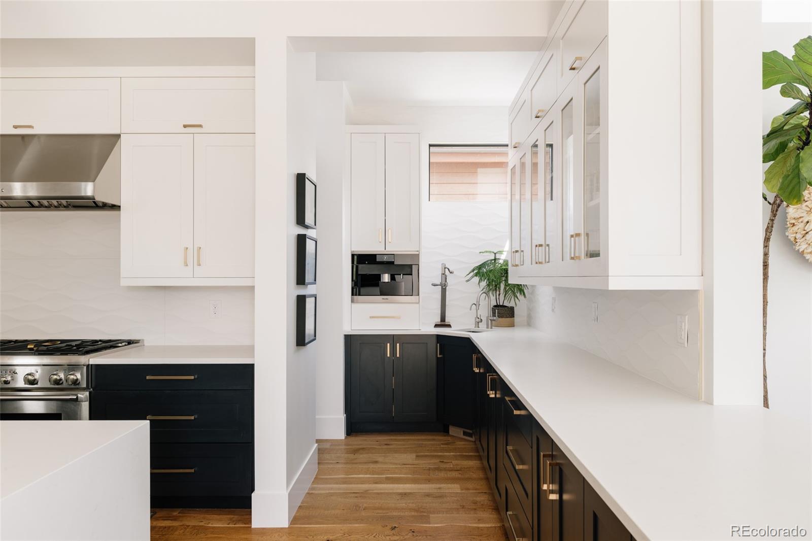 MLS Image #12 for 2530 s monroe street,denver, Colorado