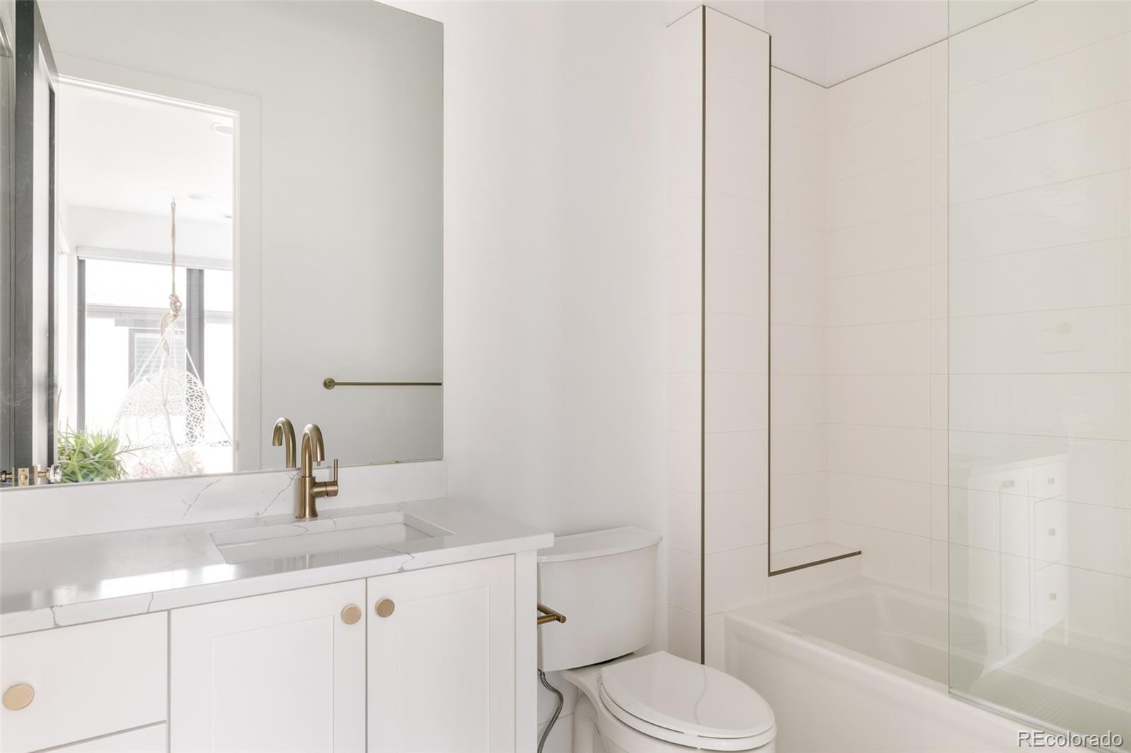MLS Image #28 for 2530 s monroe street,denver, Colorado