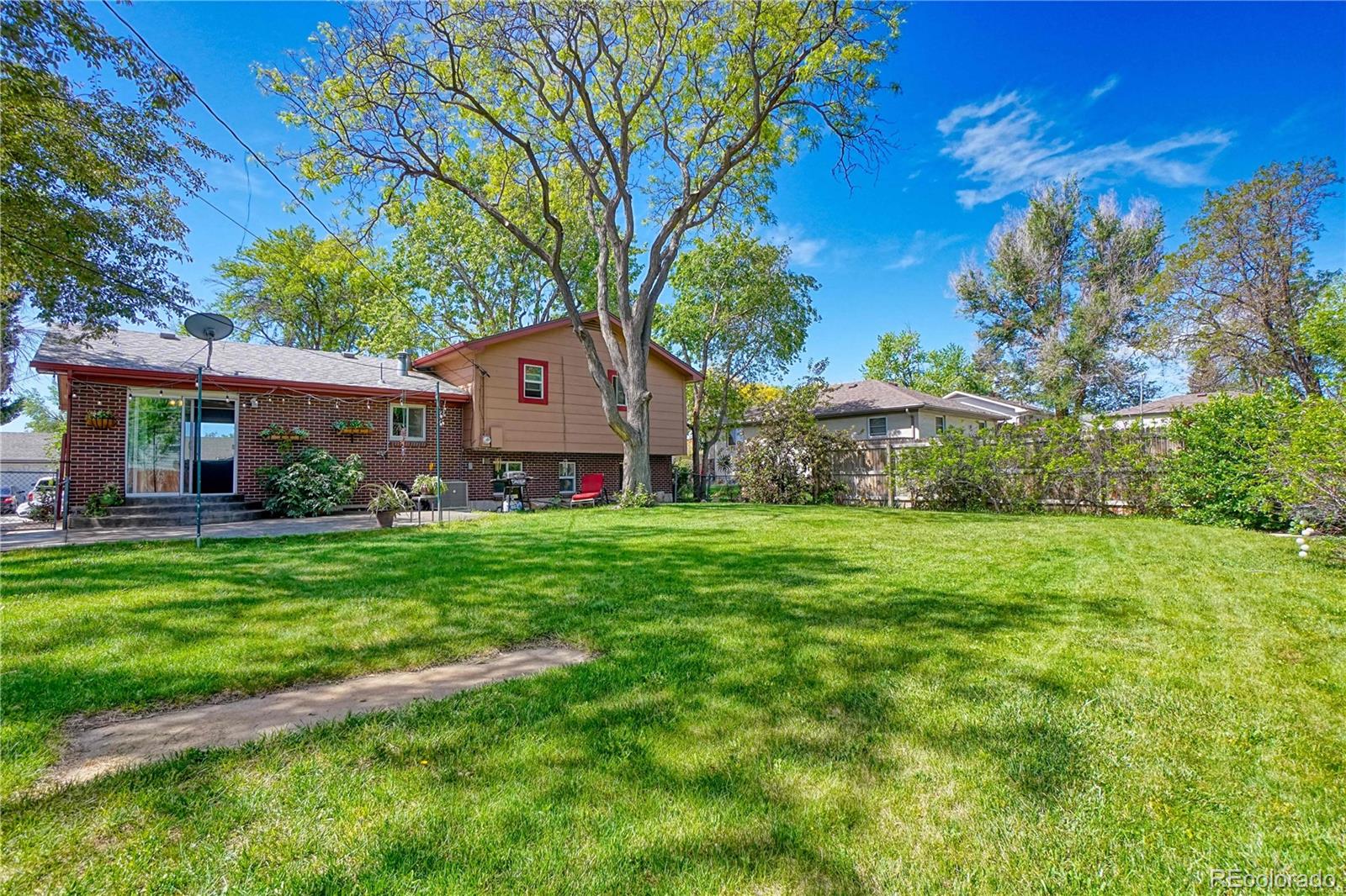 MLS Image #2 for 861  phillips drive,northglenn, Colorado