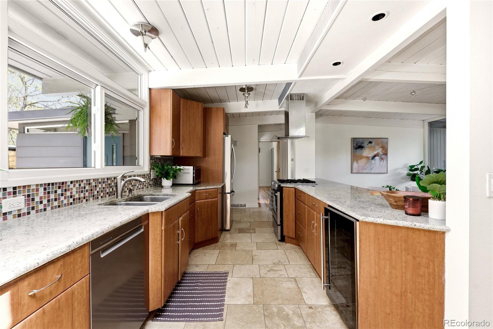 MLS Image #28 for 1360 s dahlia street,denver, Colorado