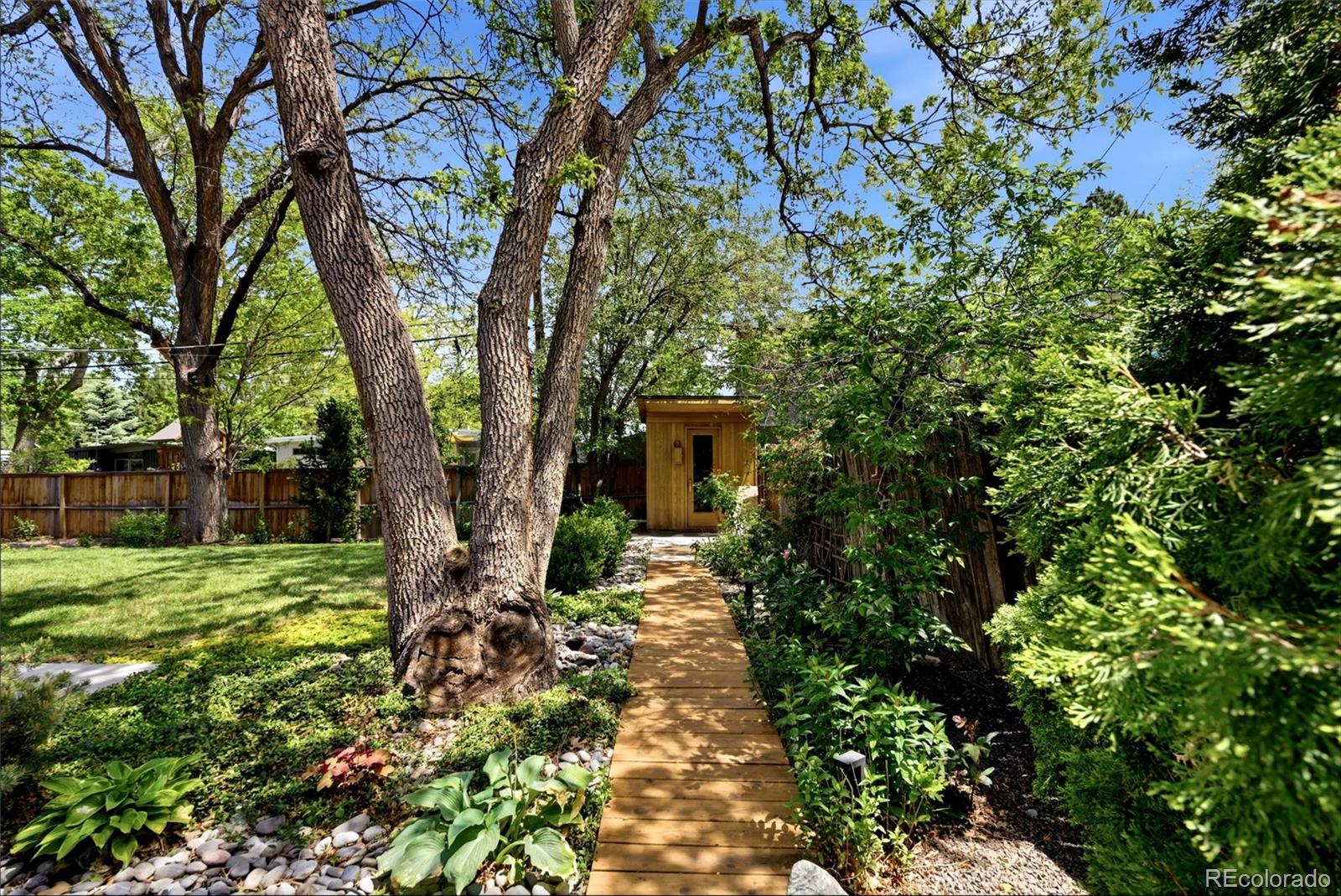 MLS Image #38 for 1360 s dahlia street,denver, Colorado