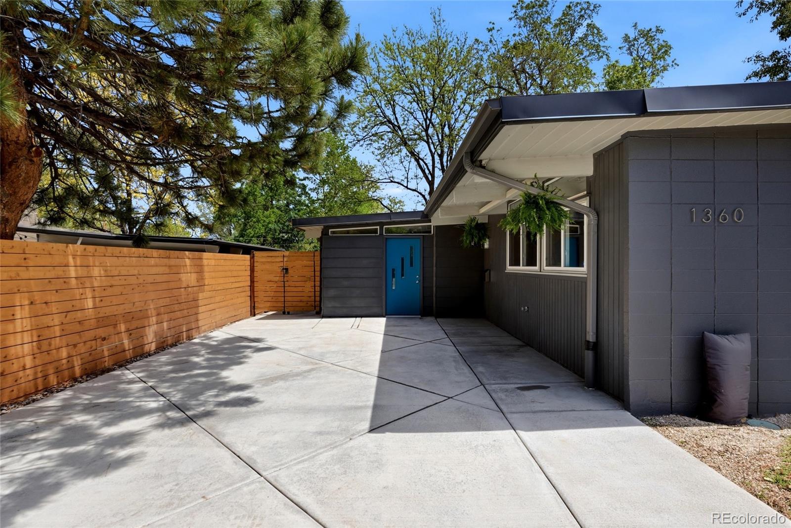 MLS Image #45 for 1360 s dahlia street,denver, Colorado