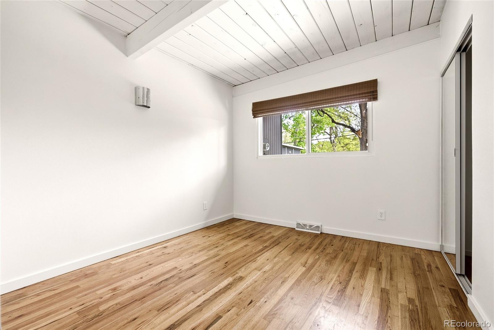 MLS Image #7 for 1360 s dahlia street,denver, Colorado