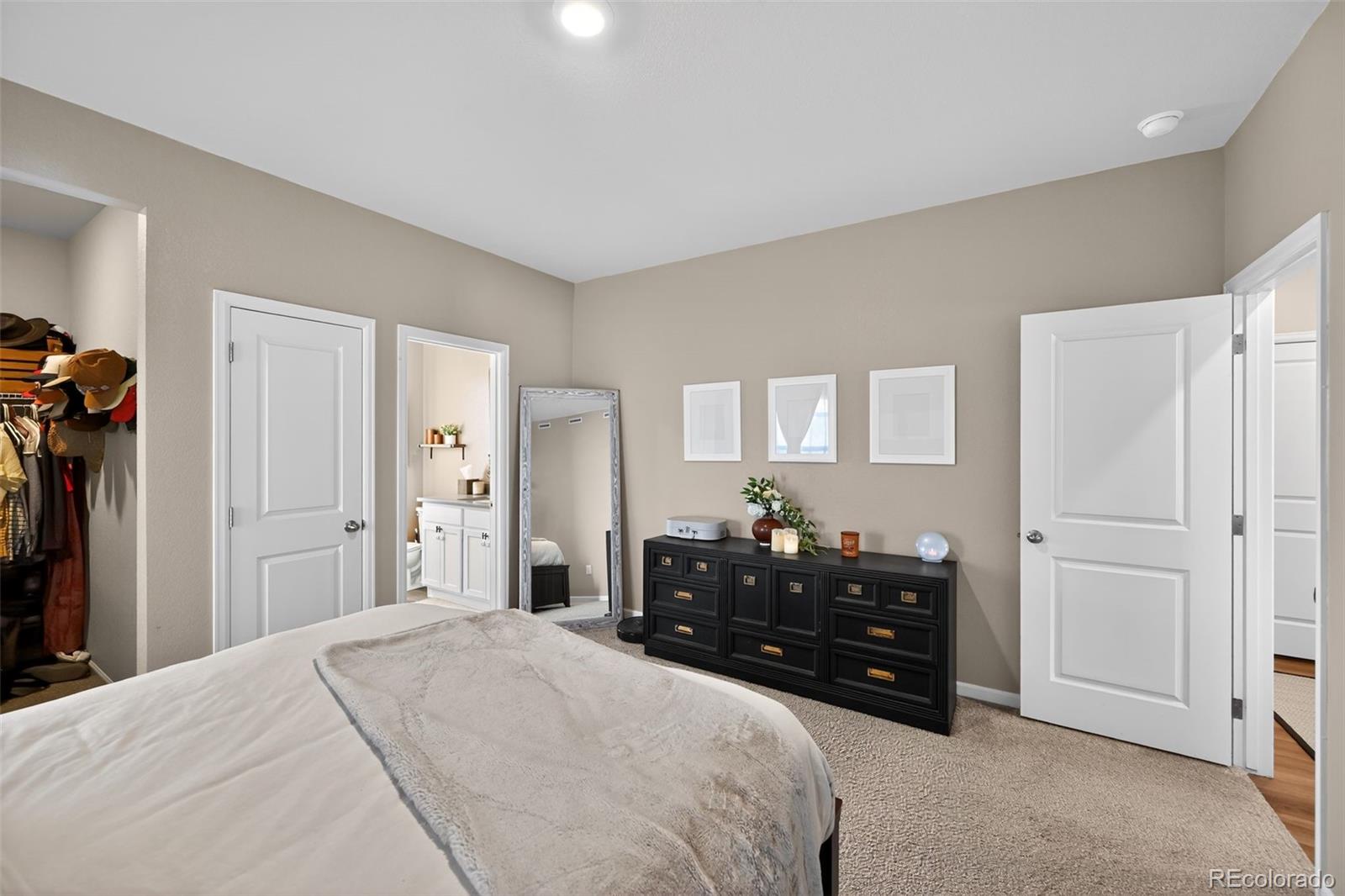 MLS Image #18 for 3042  nectar street,strasburg, Colorado