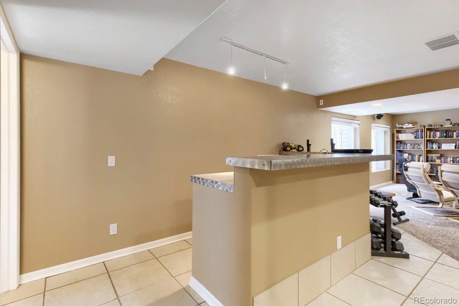 MLS Image #17 for 10675  cliffrose way,highlands ranch, Colorado