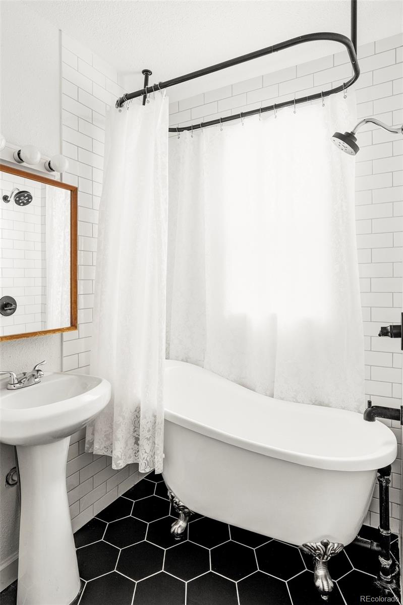 MLS Image #13 for 3310 s emerson street,englewood, Colorado