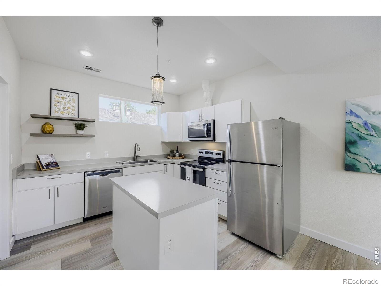 MLS Image #11 for 708  martin street,longmont, Colorado