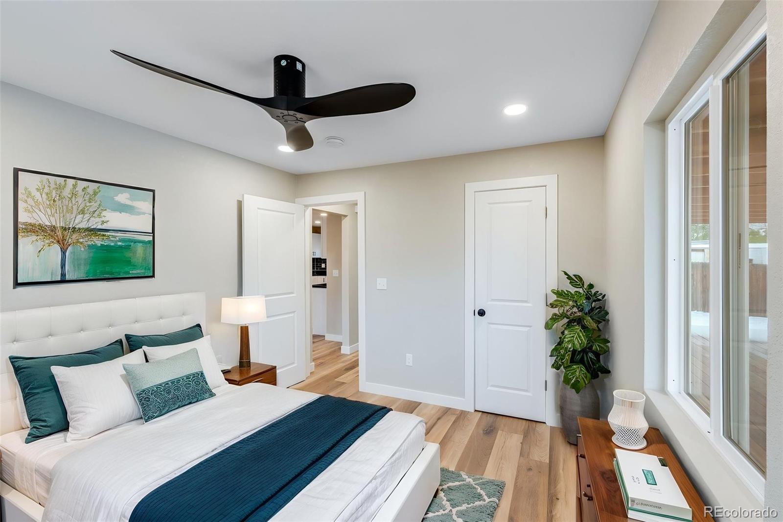 MLS Image #13 for 1600 s sheridan boulevard,denver, Colorado