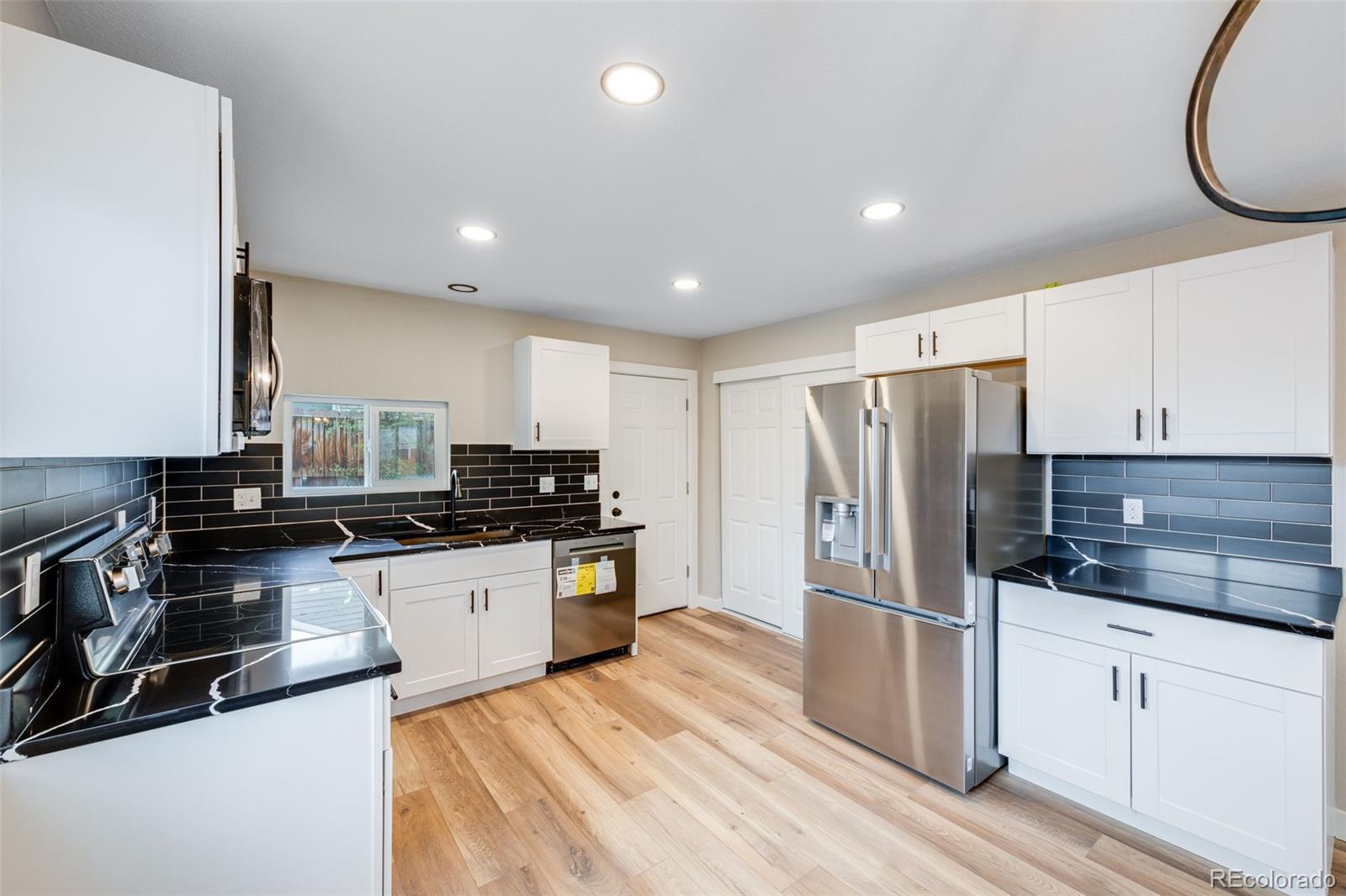 MLS Image #2 for 1600 s sheridan boulevard,denver, Colorado