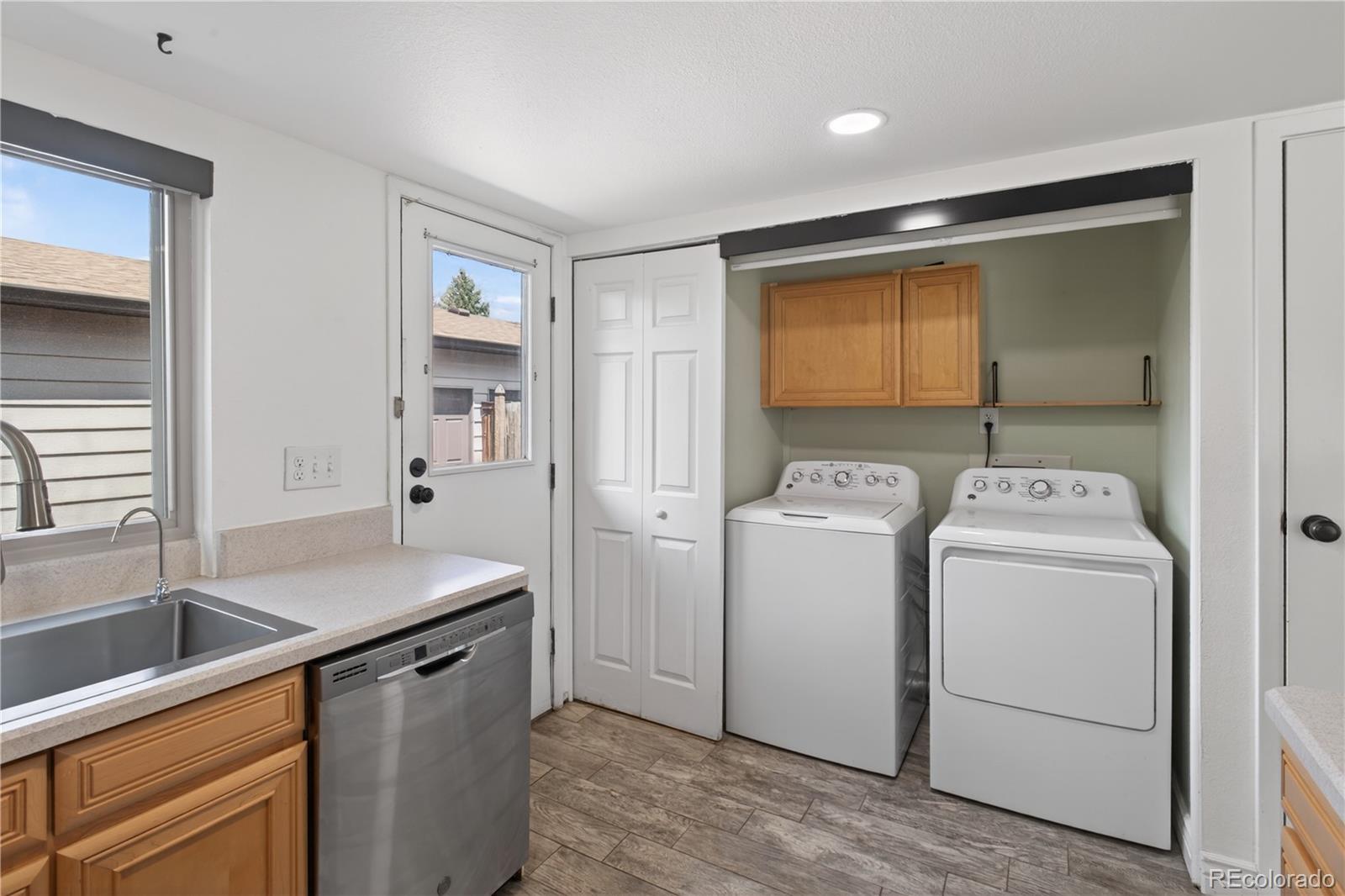 MLS Image #10 for 3572 s kittredge street,aurora, Colorado