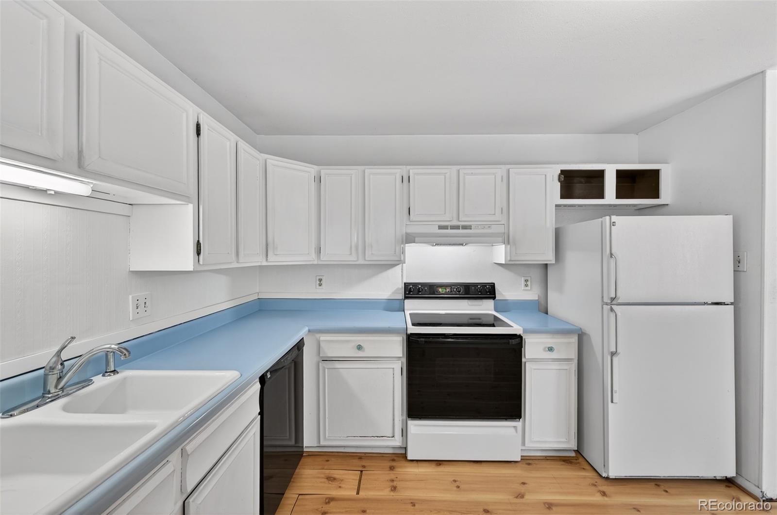 MLS Image #13 for 2189 s coors circle,lakewood, Colorado