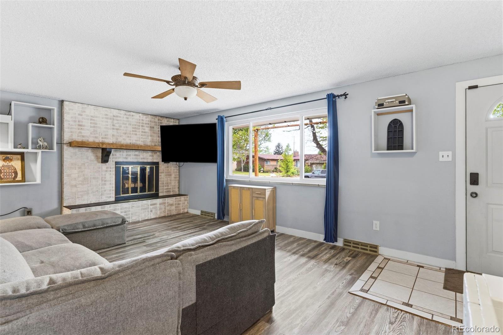 MLS Image #5 for 2327  condor street,colorado springs, Colorado