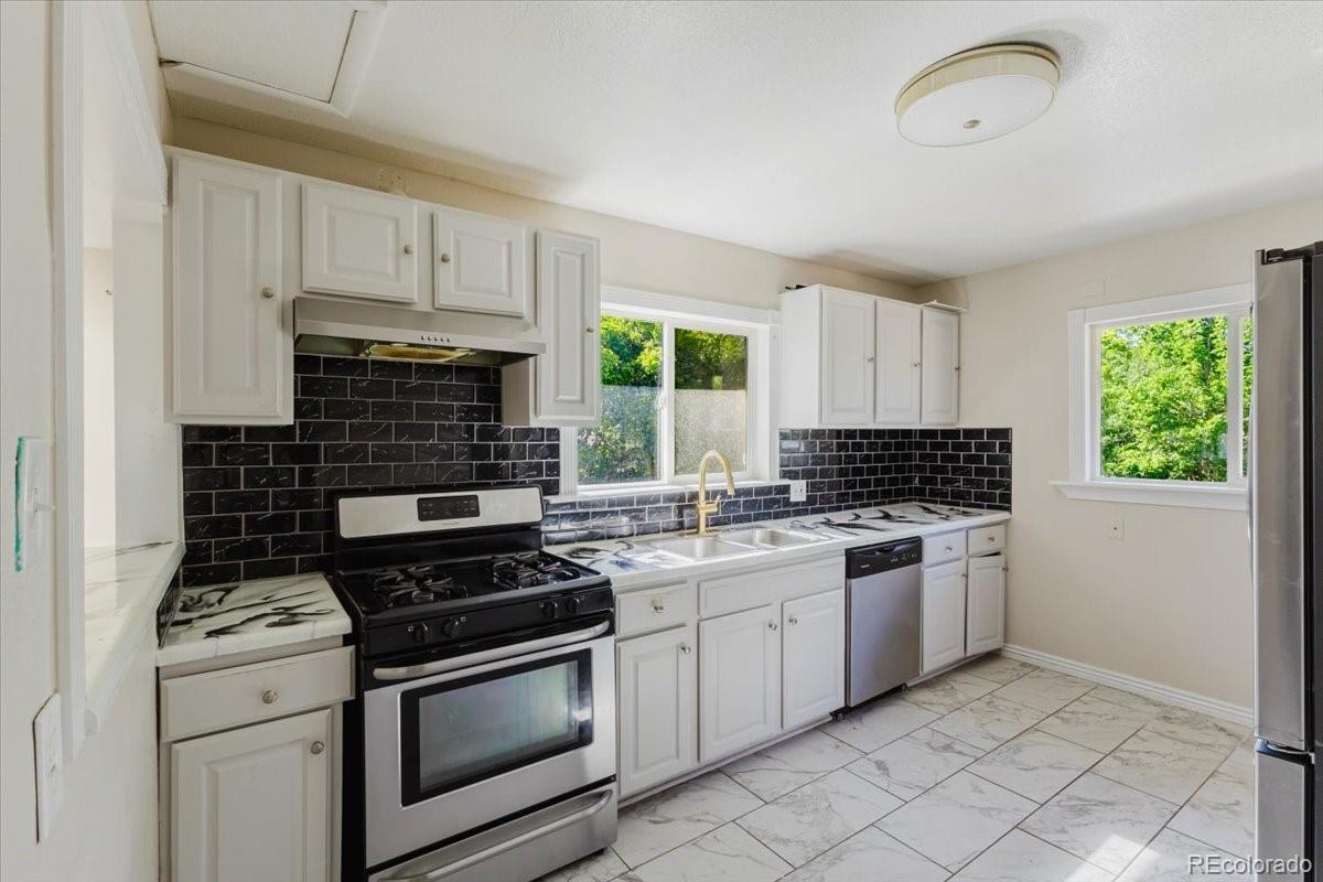 MLS Image #21 for 5355 e asbury avenue,denver, Colorado