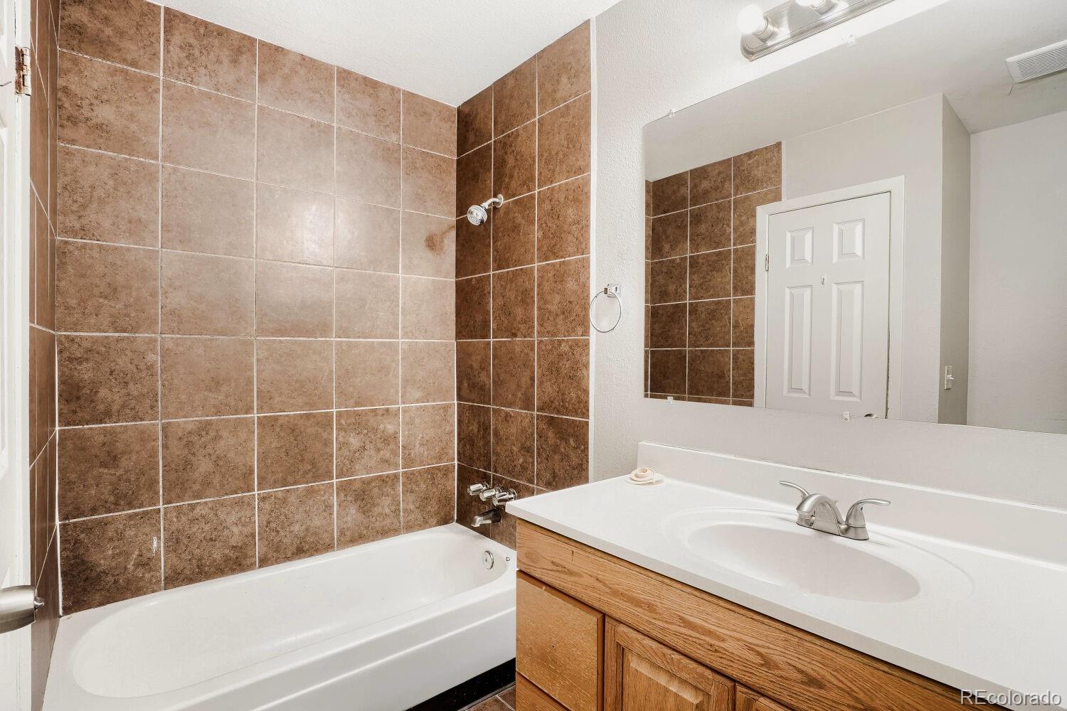 MLS Image #19 for 2061 s richfield street,aurora, Colorado