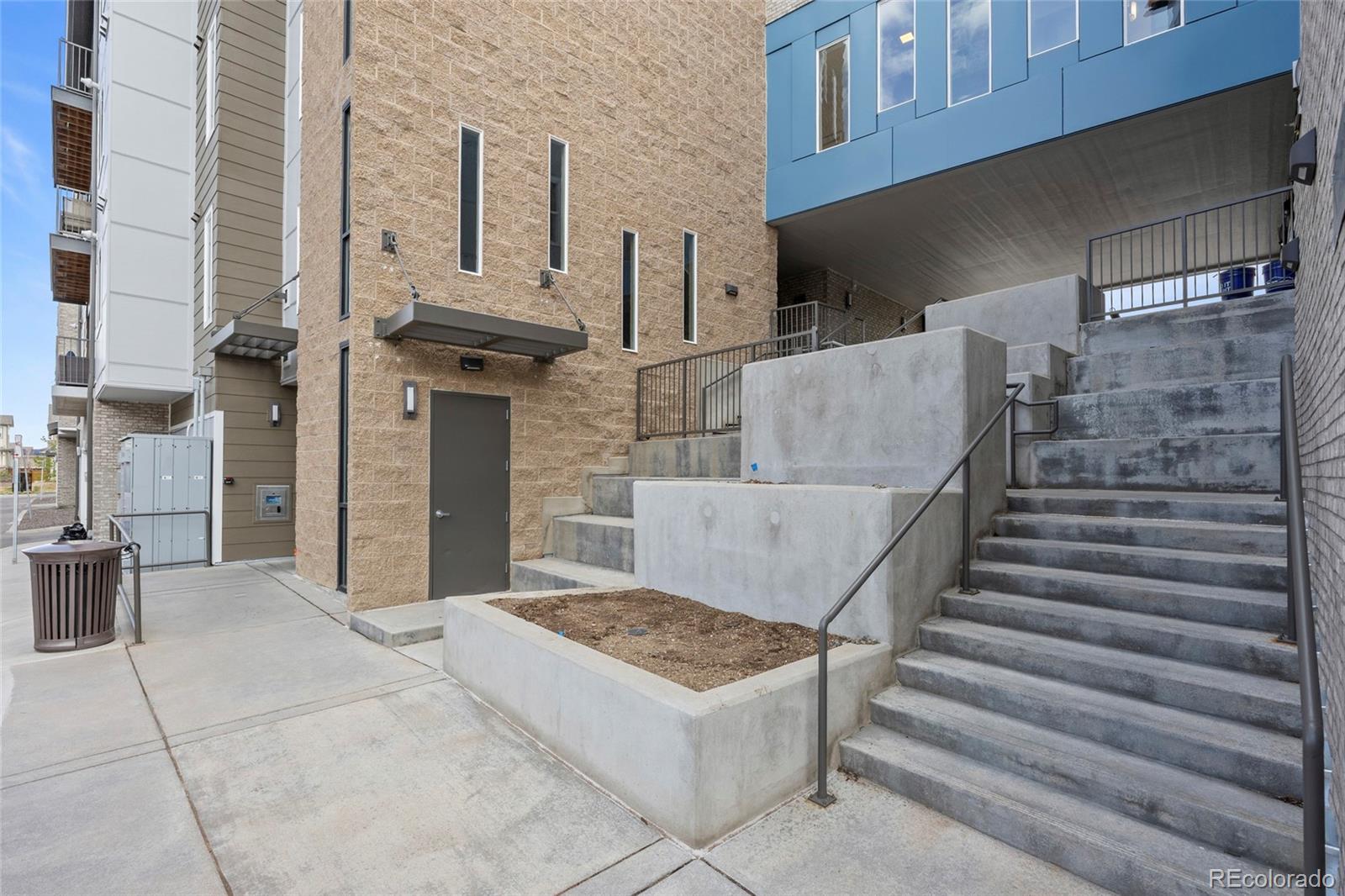 MLS Image #2 for 480 e fremont place,centennial, Colorado