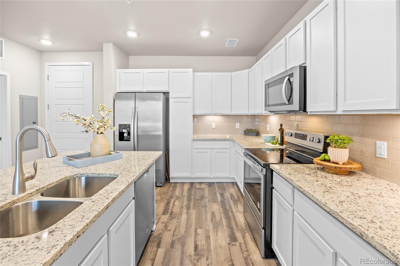 MLS Image #8 for 480 e fremont place,centennial, Colorado