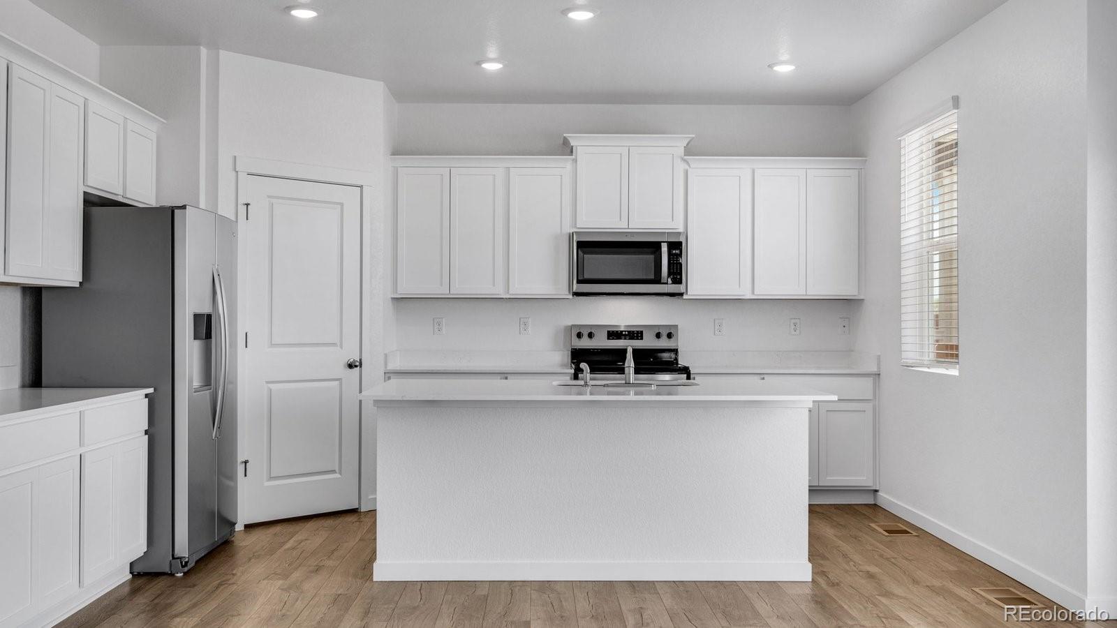 MLS Image #10 for 1411  uphill street,brighton, Colorado