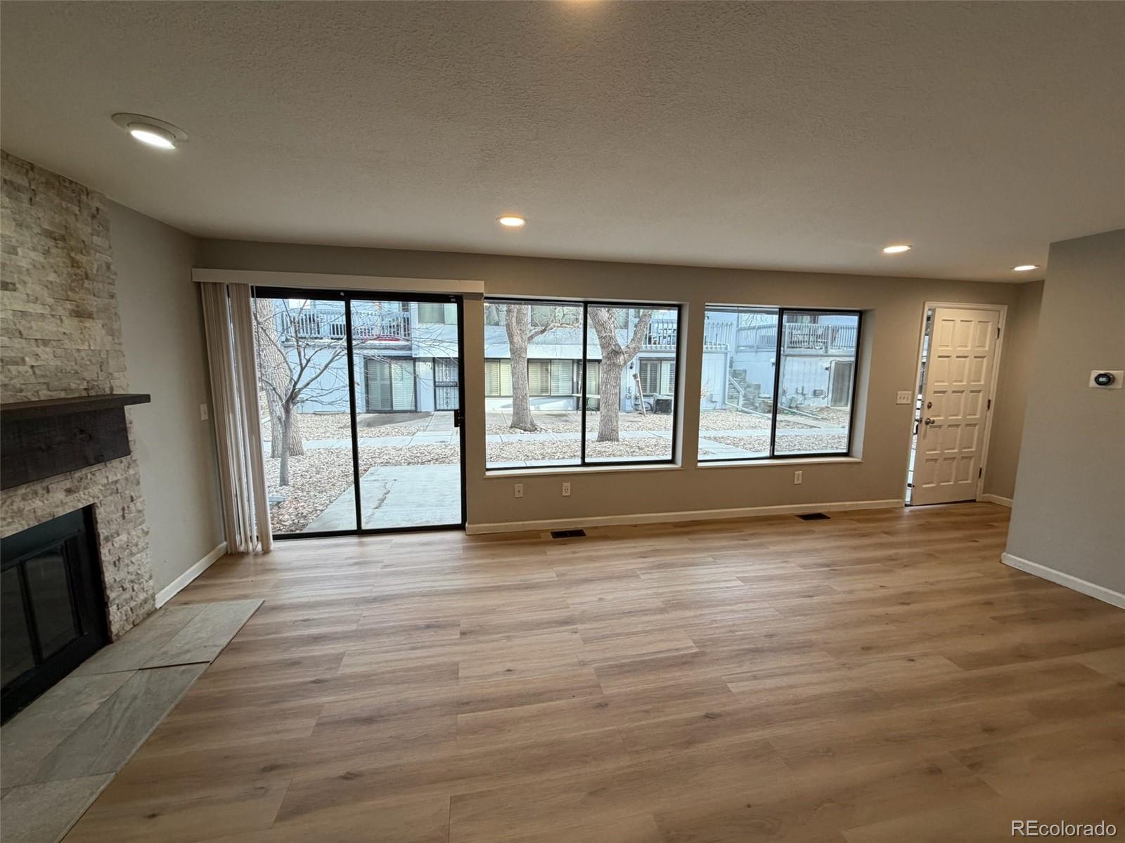 MLS Image #5 for 15047 e louisiana drive,aurora, Colorado
