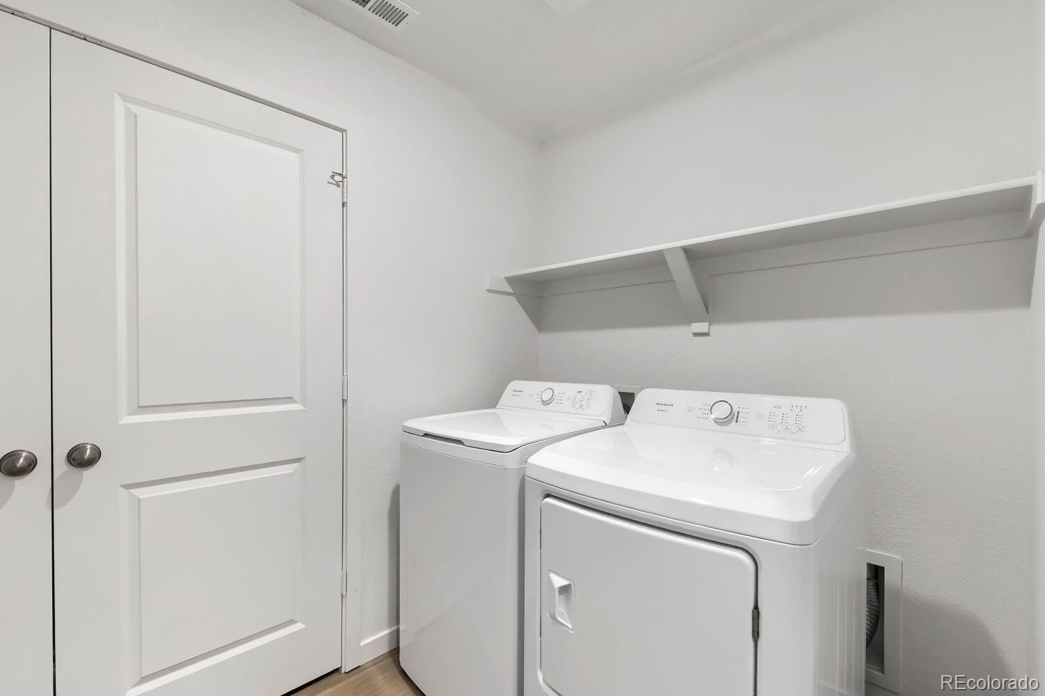 MLS Image #10 for 6812  arbor boulevard,thornton, Colorado