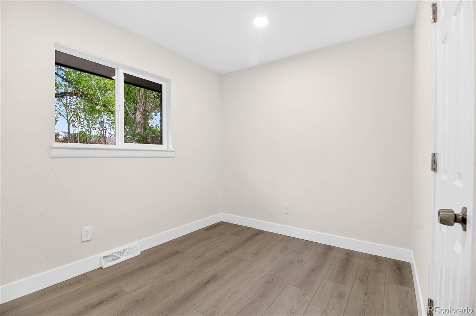 MLS Image #12 for 9141  aspen drive,thornton, Colorado