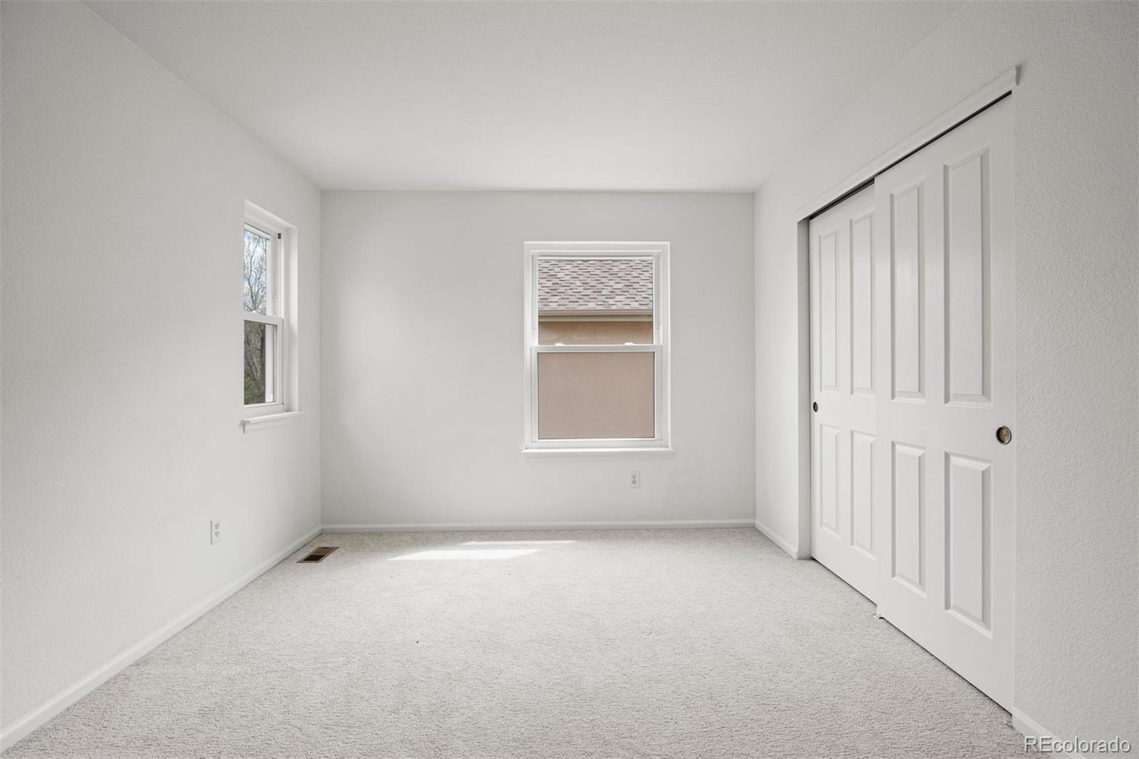 MLS Image #18 for 7602 e 8th place,denver, Colorado