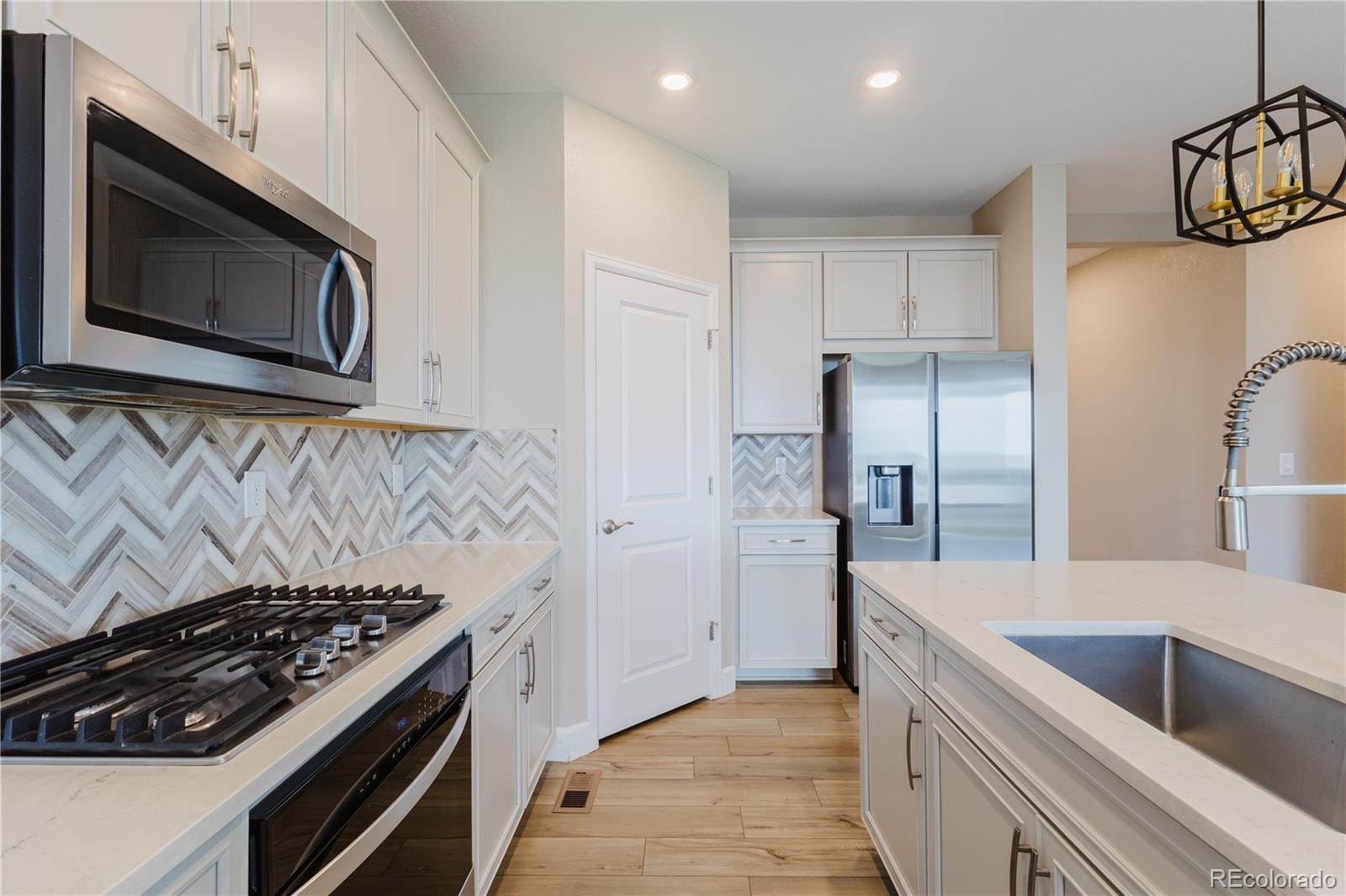 MLS Image #7 for 378  silver rock trail,castle rock, Colorado