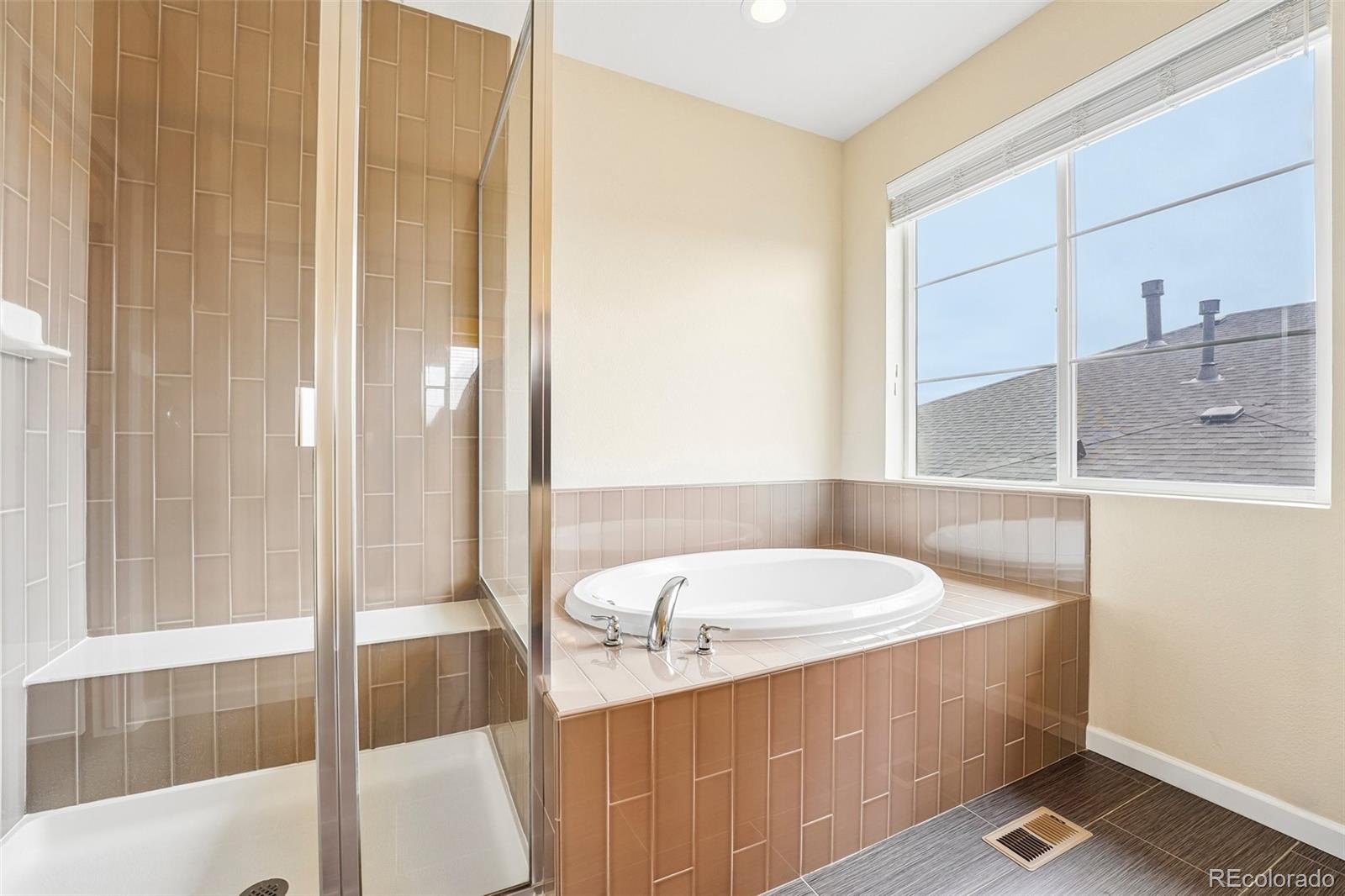 MLS Image #22 for 9516  juniper way,arvada, Colorado