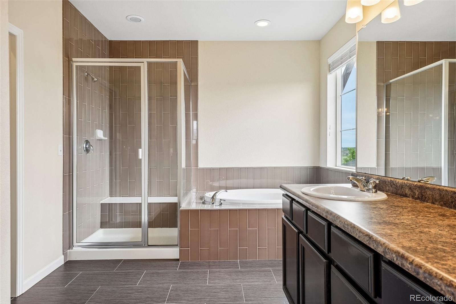 MLS Image #27 for 9516  juniper way,arvada, Colorado