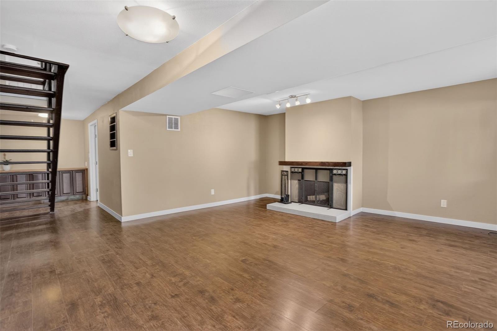 MLS Image #24 for 6870 s broadway ,centennial, Colorado