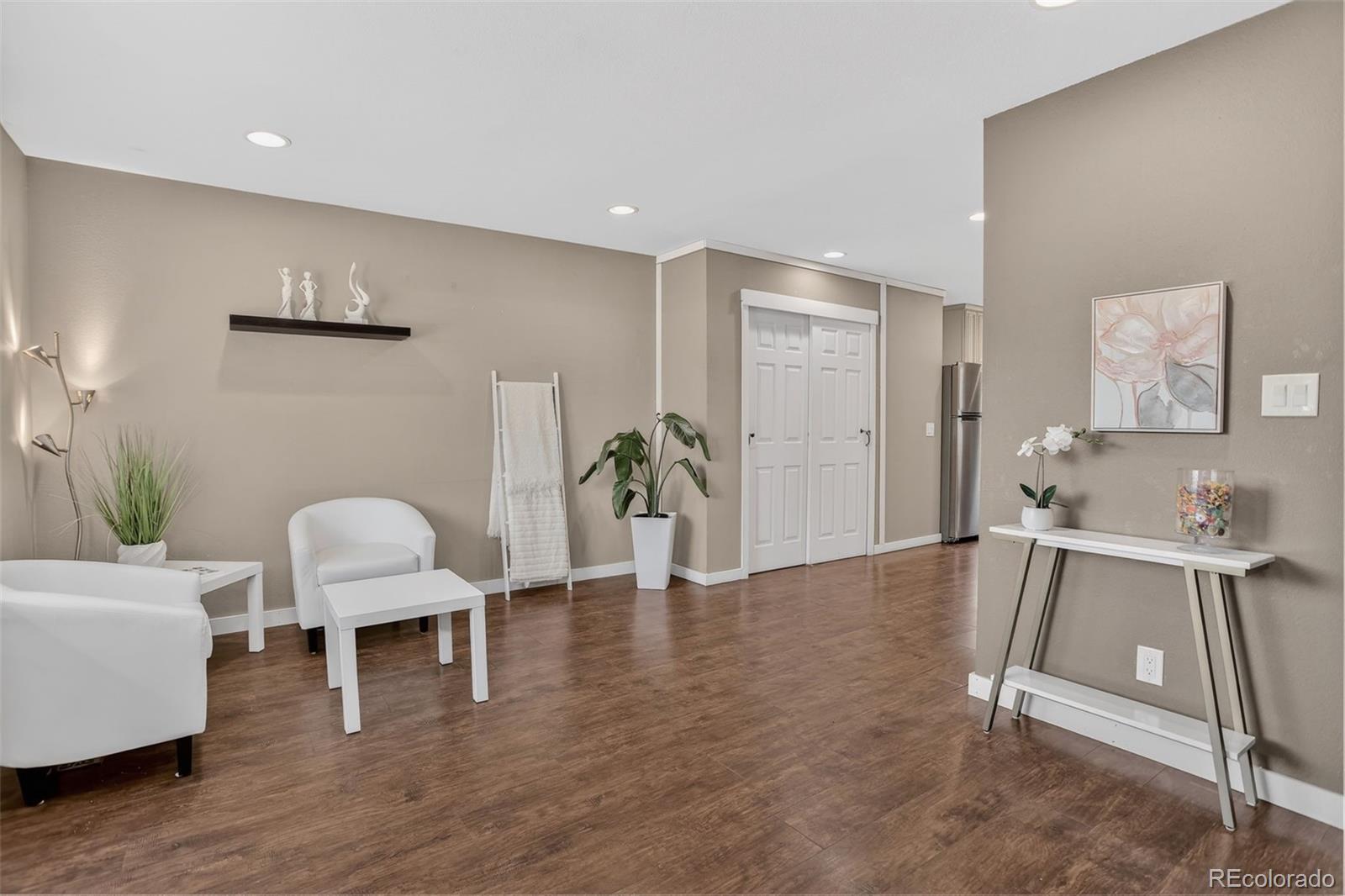 MLS Image #3 for 6870 s broadway ,centennial, Colorado