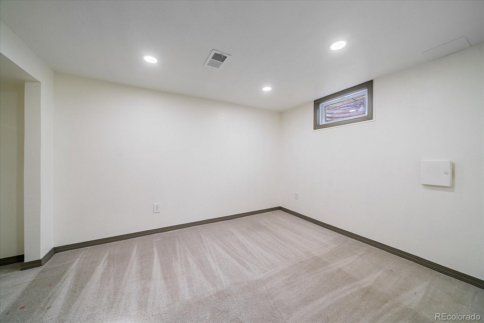 MLS Image #6 for 8581  faraday street,denver, Colorado