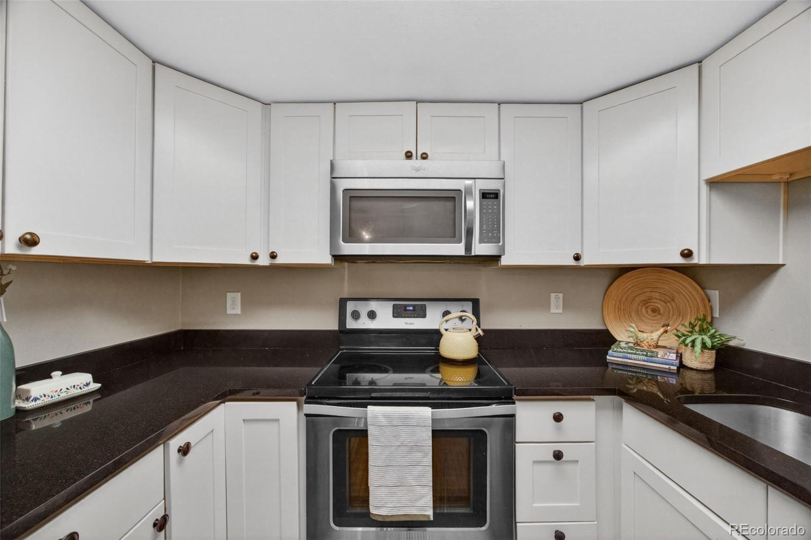 MLS Image #14 for 8741  field place,arvada, Colorado