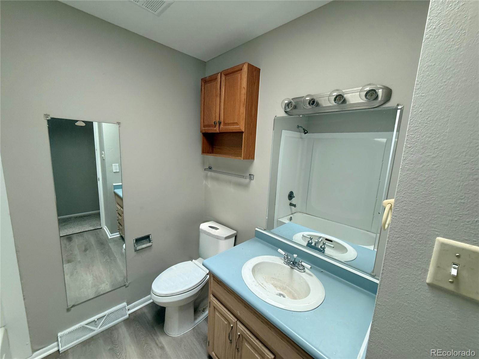 MLS Image #14 for 1437 s yank street,lakewood, Colorado