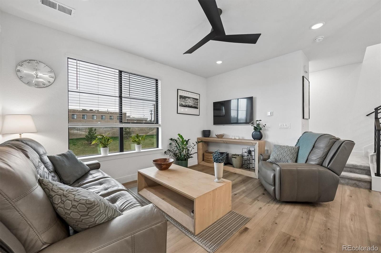 MLS Image #13 for 2064 s holly street,denver, Colorado