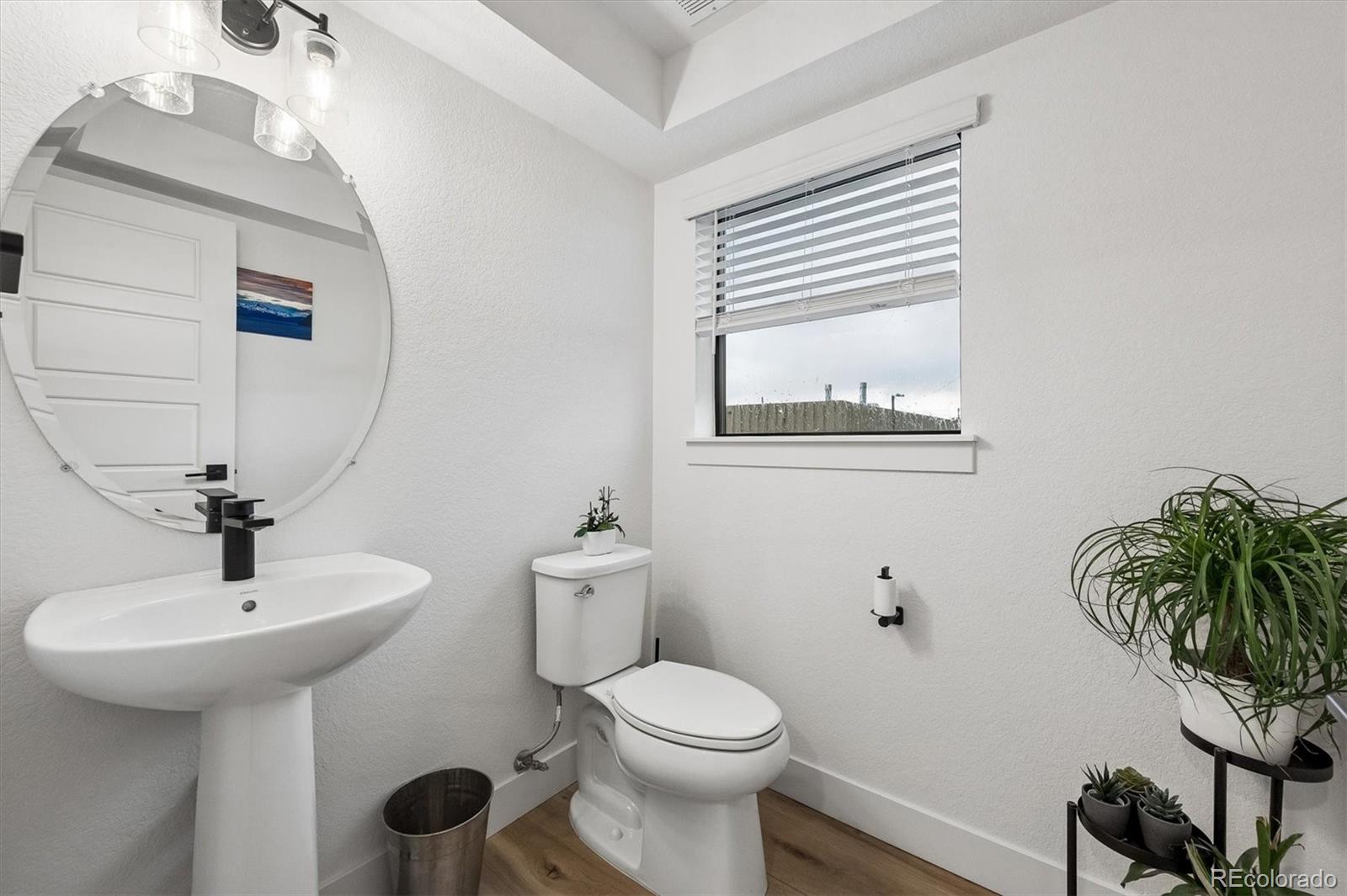 MLS Image #15 for 2064 s holly street,denver, Colorado