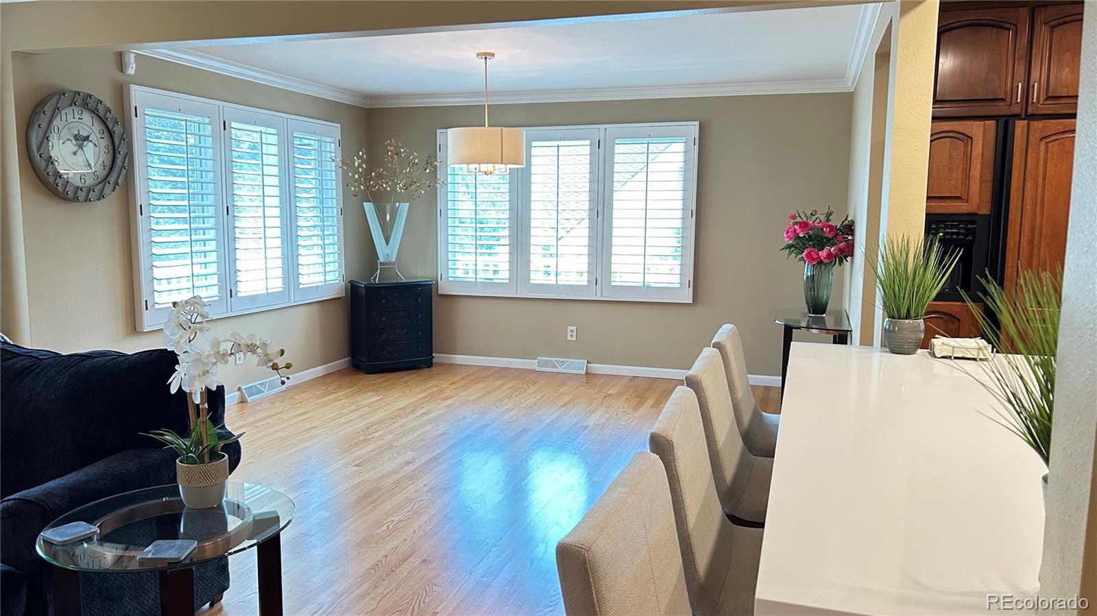 MLS Image #14 for 4530 s verbena street,denver, Colorado