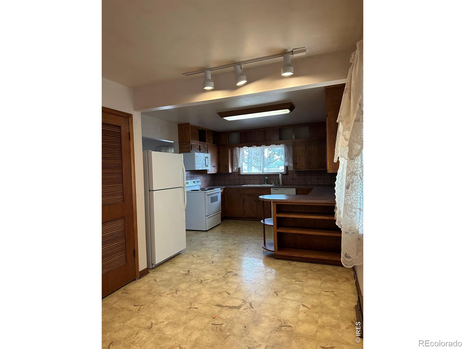 MLS Image #18 for 9735  county road 7 ,longmont, Colorado