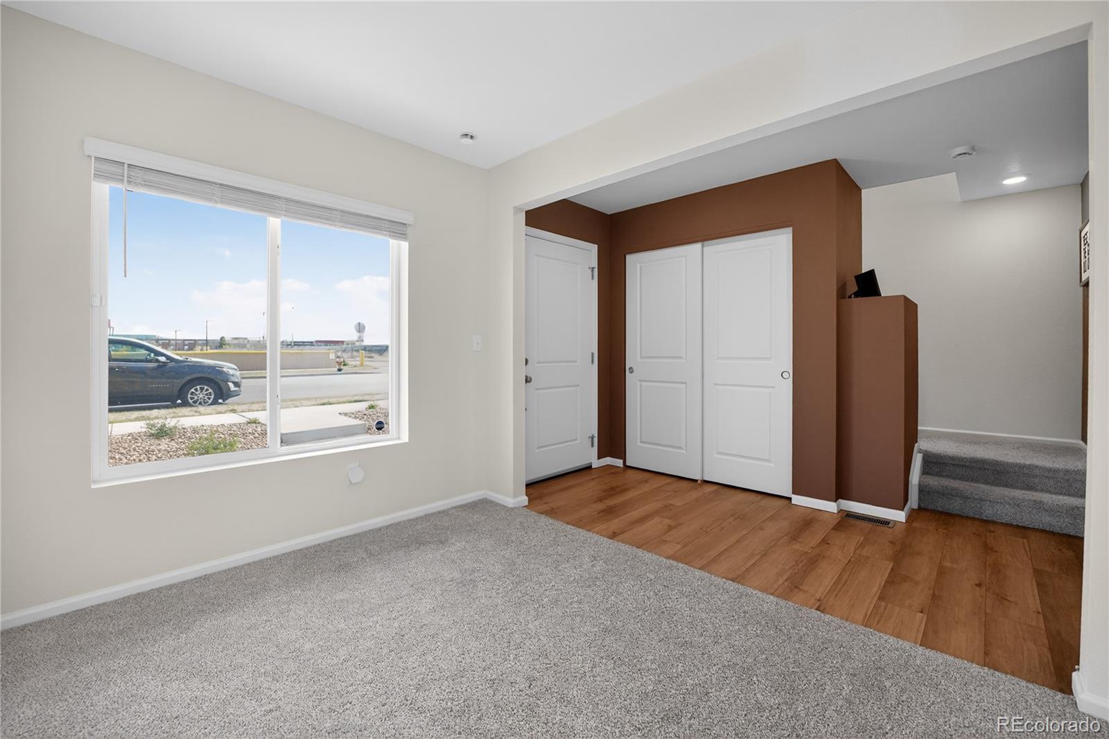 MLS Image #13 for 18057 e 51st avenue,denver, Colorado