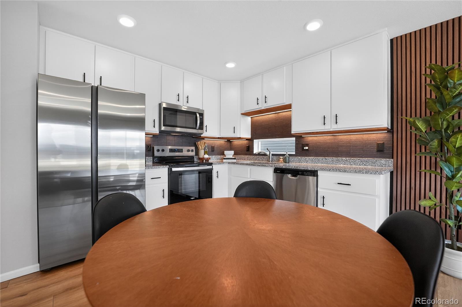 MLS Image #7 for 18057 e 51st avenue,denver, Colorado