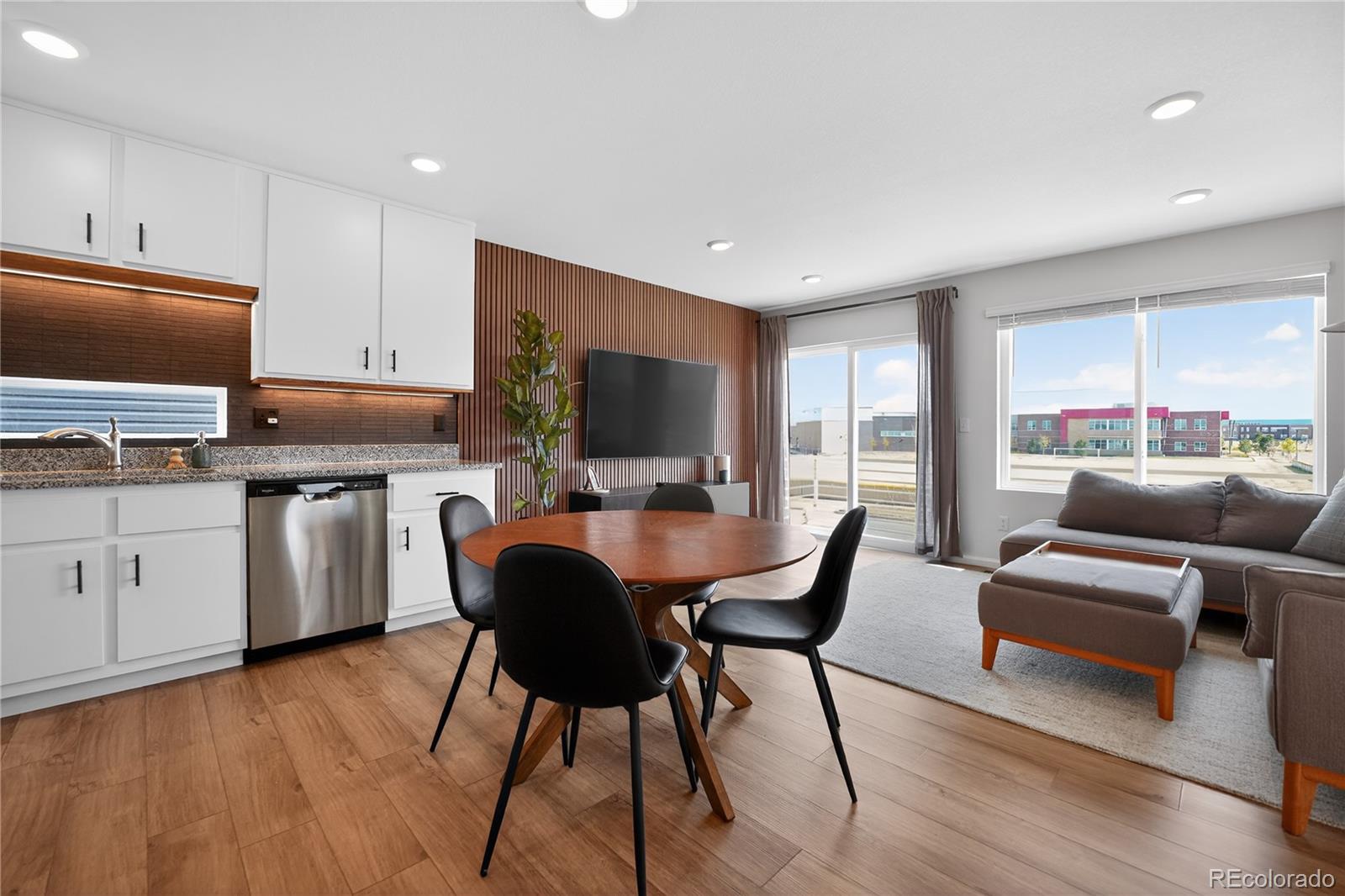 MLS Image #8 for 18057 e 51st avenue,denver, Colorado