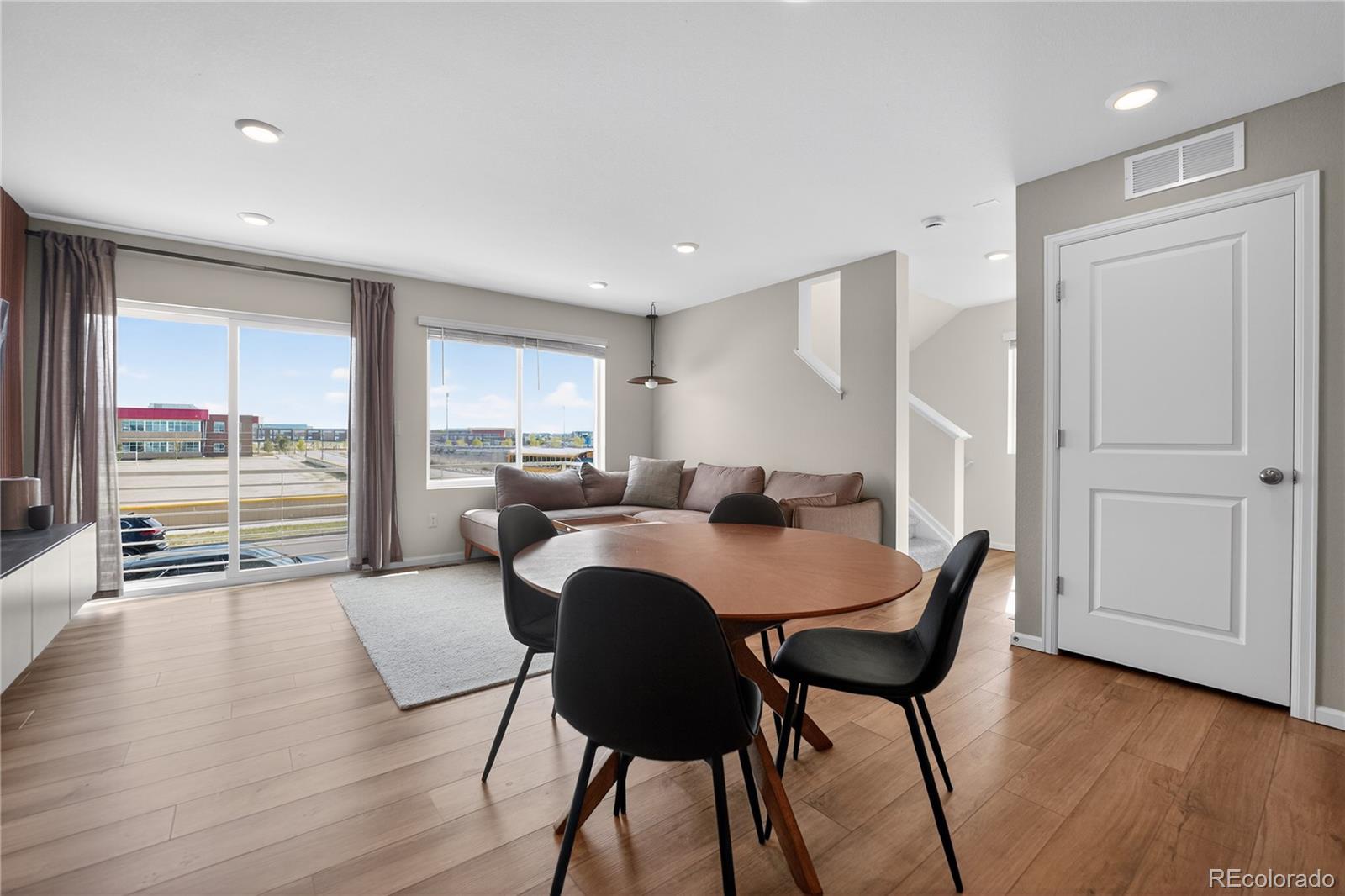 MLS Image #9 for 18057 e 51st avenue,denver, Colorado