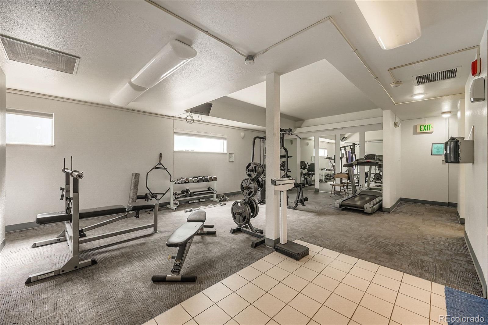 MLS Image #4 for 3470 s poplar street,denver, Colorado