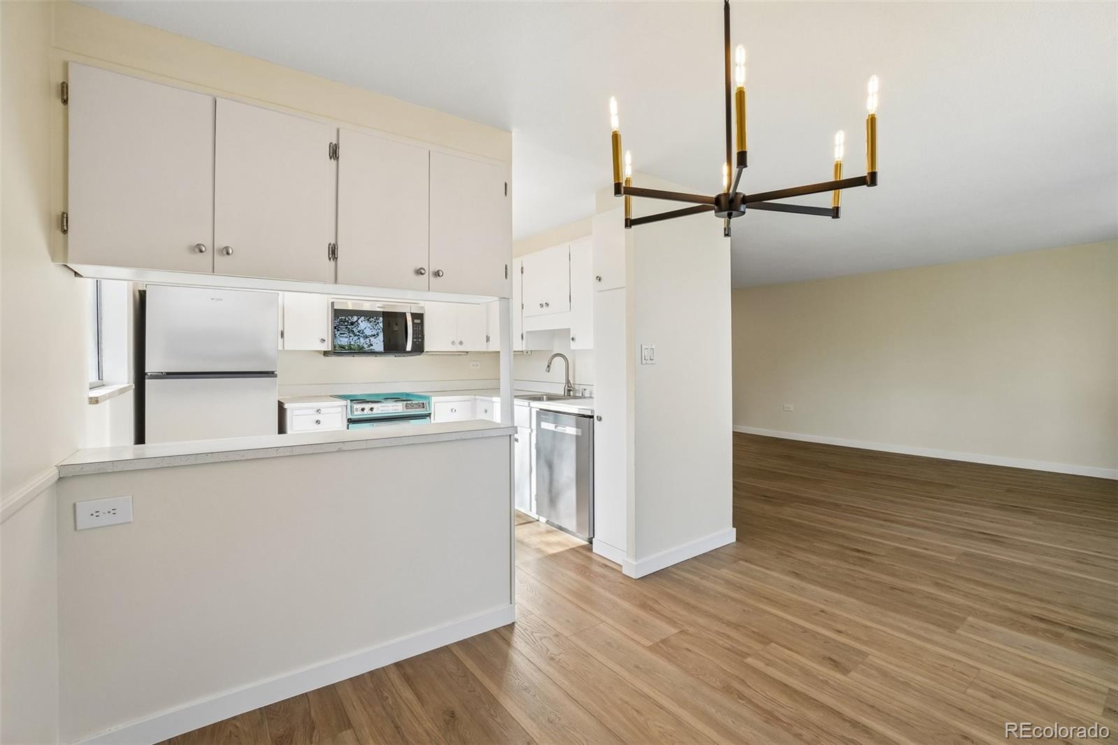 MLS Image #5 for 1085 n lafayette street 504,denver, Colorado